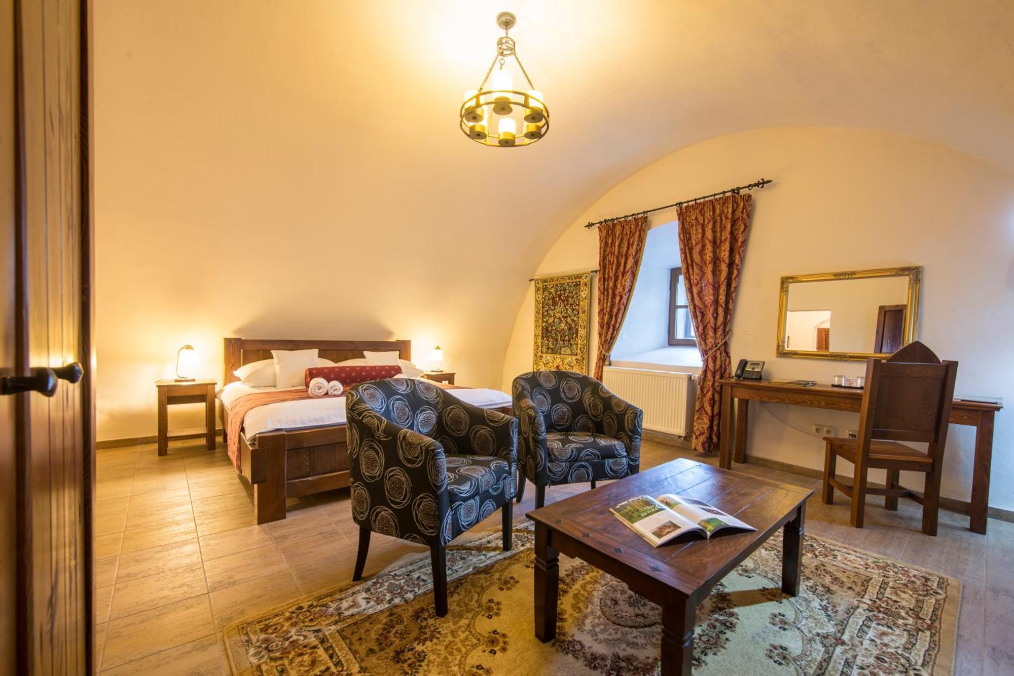 Hotel Grand Viglas Zvolen Luaran gambar